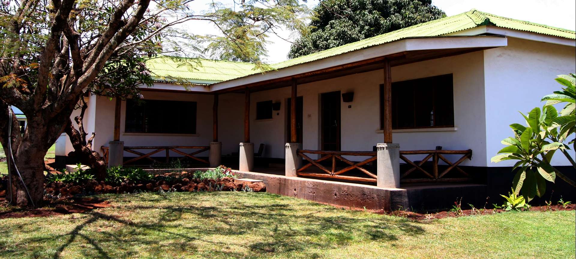 Ameg Lodge (1)