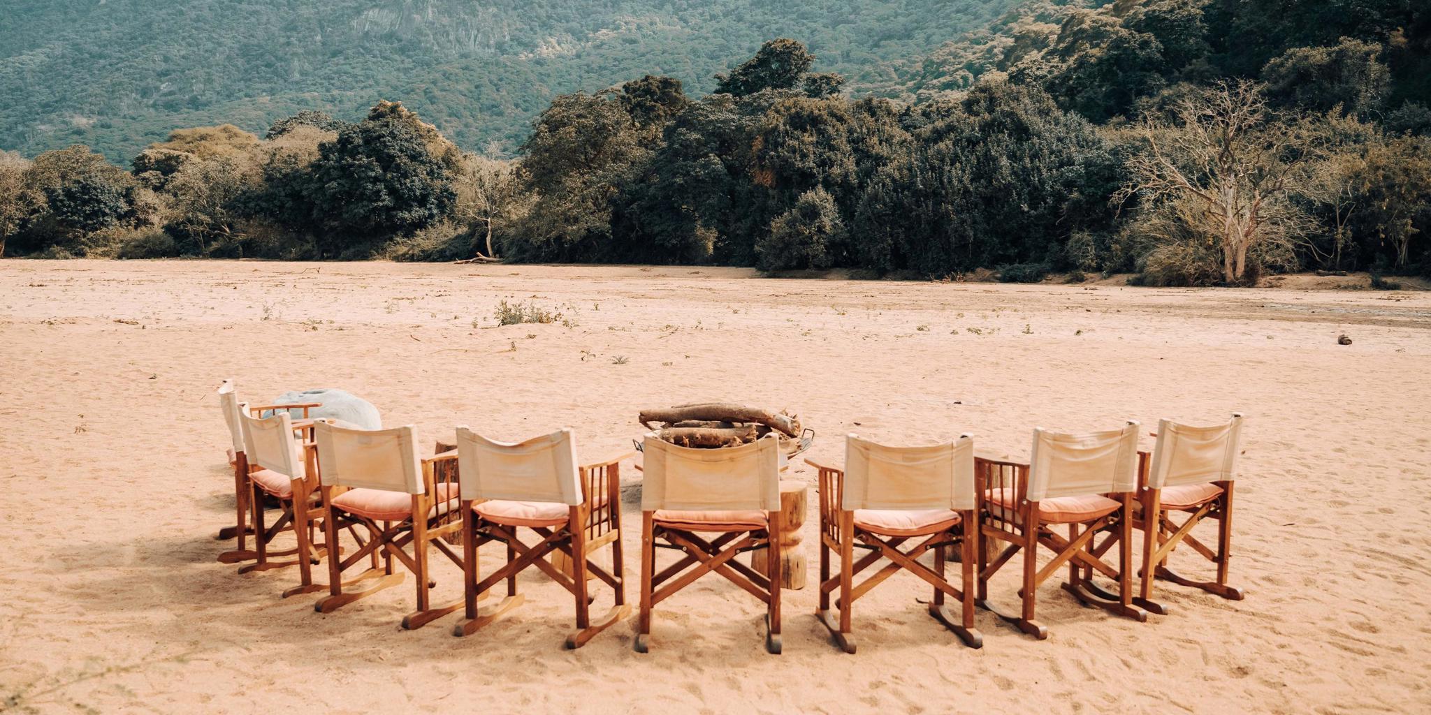 sundowners-wayo-manyara-lake-manyara-tanzania
